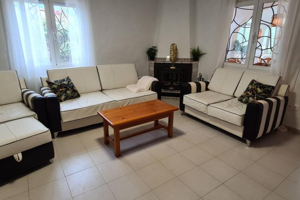Tropical Paradise Villa In تورّيفيِخا المظهر الخارجي الصورة
